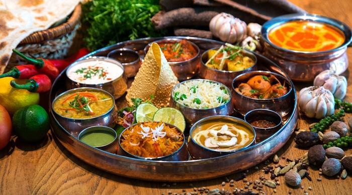 Các món ăn ở Ấn Độ thường khá cay và tích hợp nhiều loại gia vị khác nhau