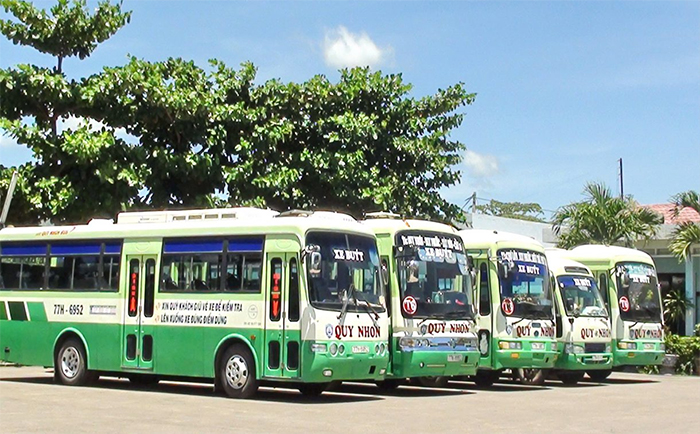 Quy Nhơn sở hữu mạng lưới xe buýt khá thuận tiện phục vụ nhu cầu đi lại của du khách