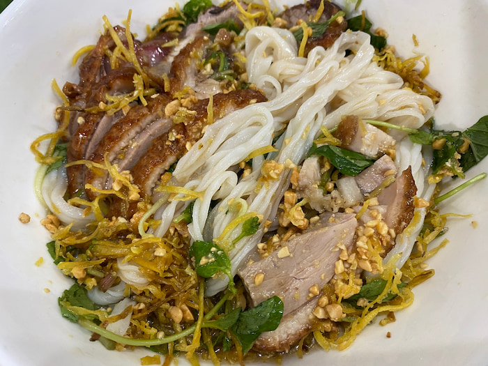 Phở chua Cao Bằng được làm tỉ mỉ, mang đến hương vị ngon, lạ miệng