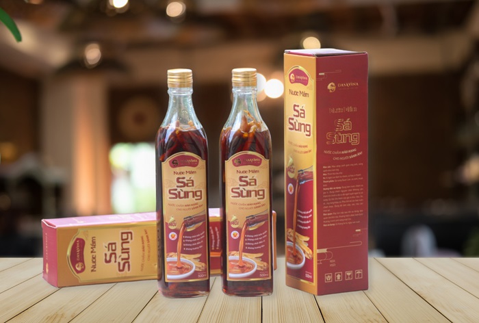 Sản phẩm được đóng trong chai thủy tinh vệ sinh, thiết kế trang nhã